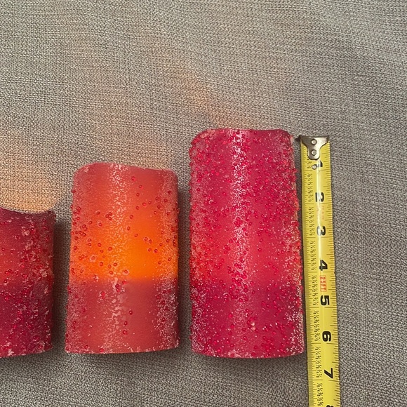 Set of 3 Battery Operated Red Candles in Three Different Sizes Christmas - Picture 4 of 13